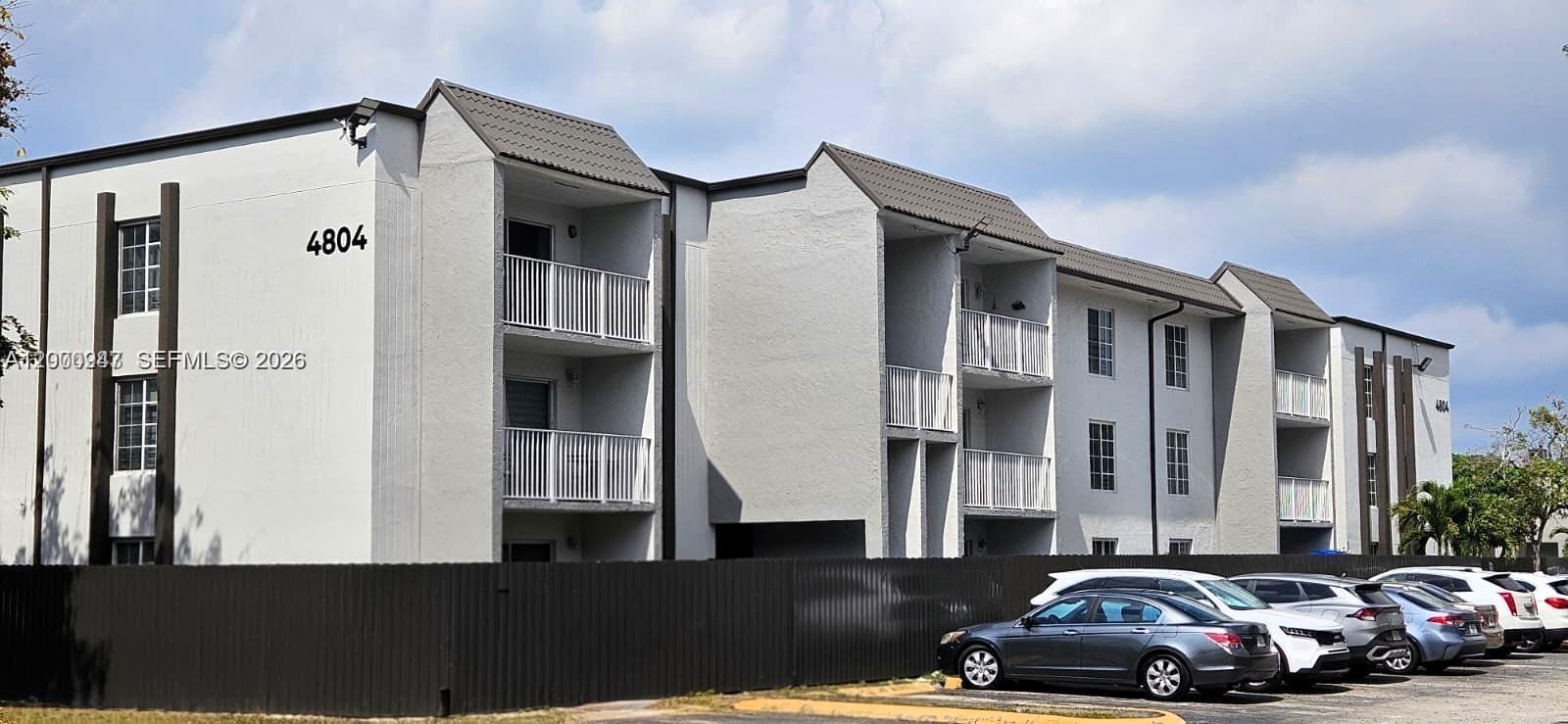 DORAL GARDENS II CONDO - Residential Lease