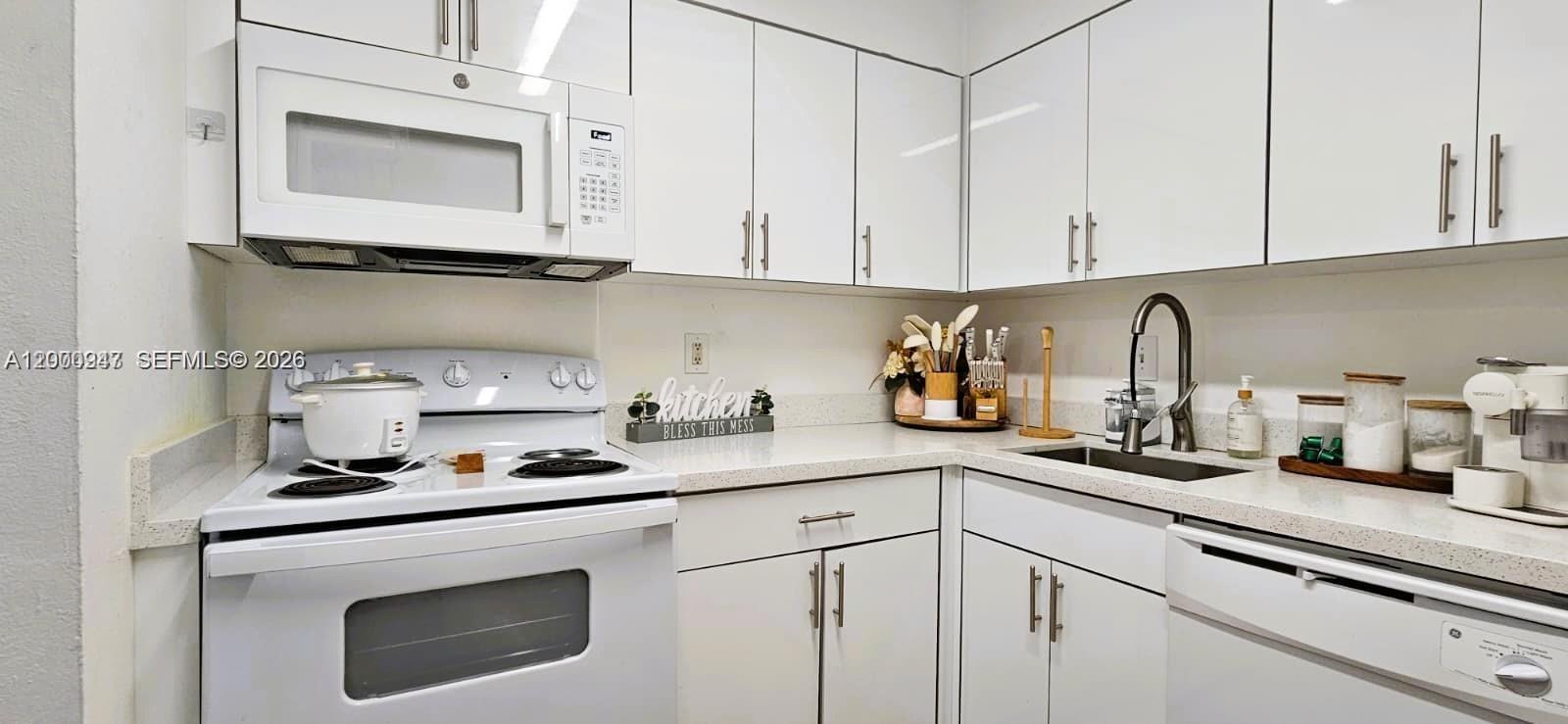 DORAL GARDENS II CONDO - Residential Lease