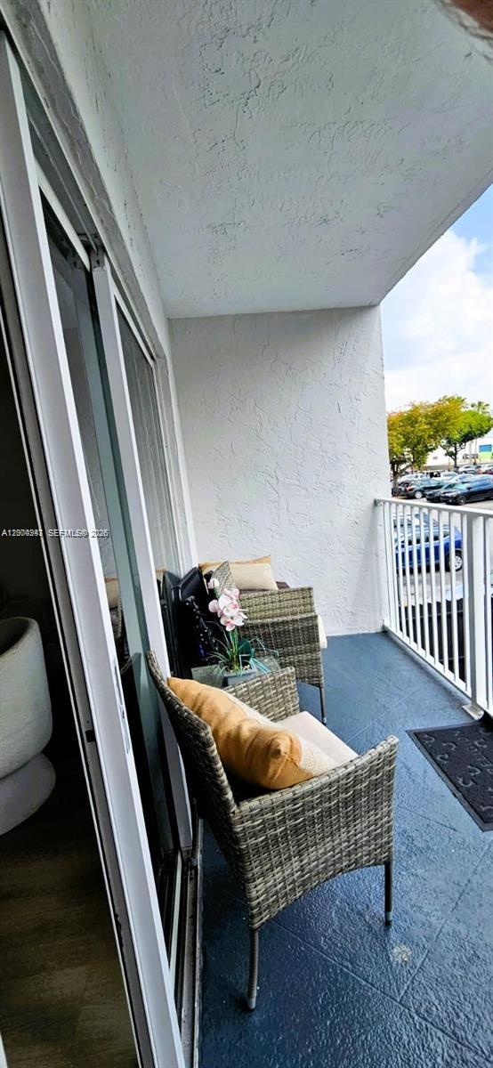 DORAL GARDENS II CONDO - Residential Lease