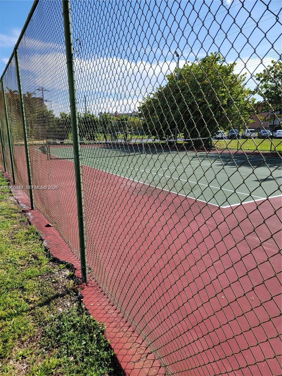 DORAL GARDENS II CONDO - Residential Lease