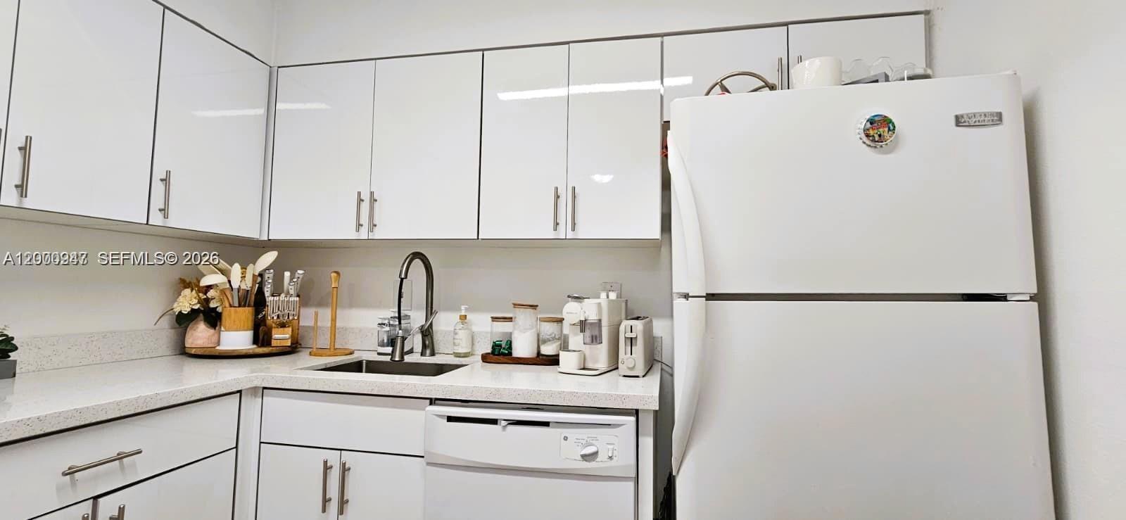 DORAL GARDENS II CONDO - Residential Lease