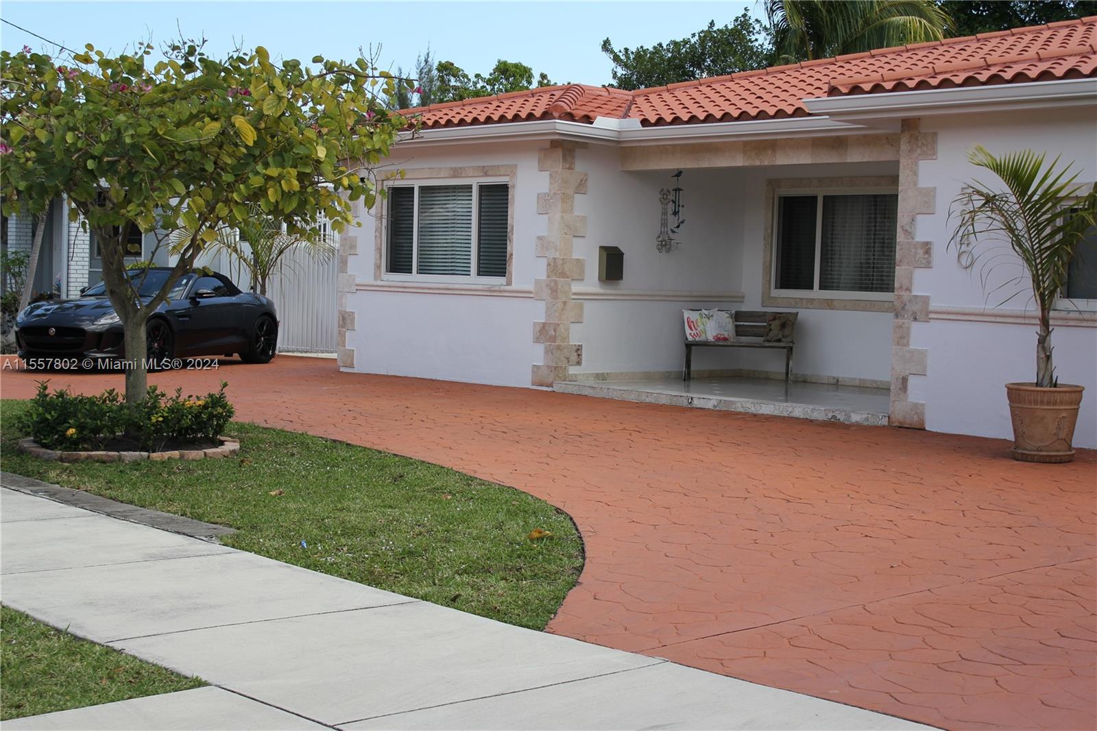WESTLAWN-CORRECTED PLAT - Residential