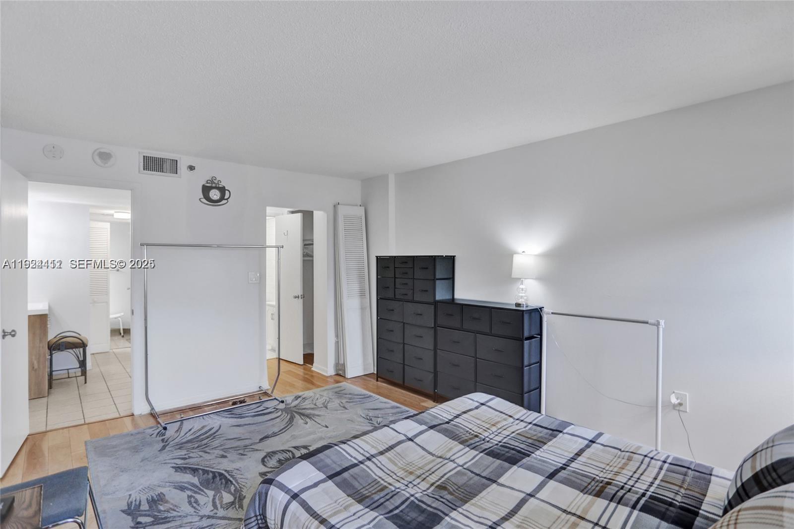 SUMMIT CONDO - Residential Lease