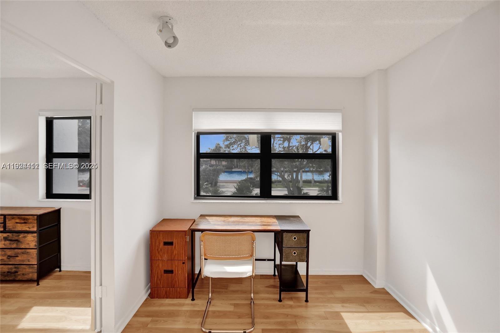 SUMMIT CONDO - Residential Lease