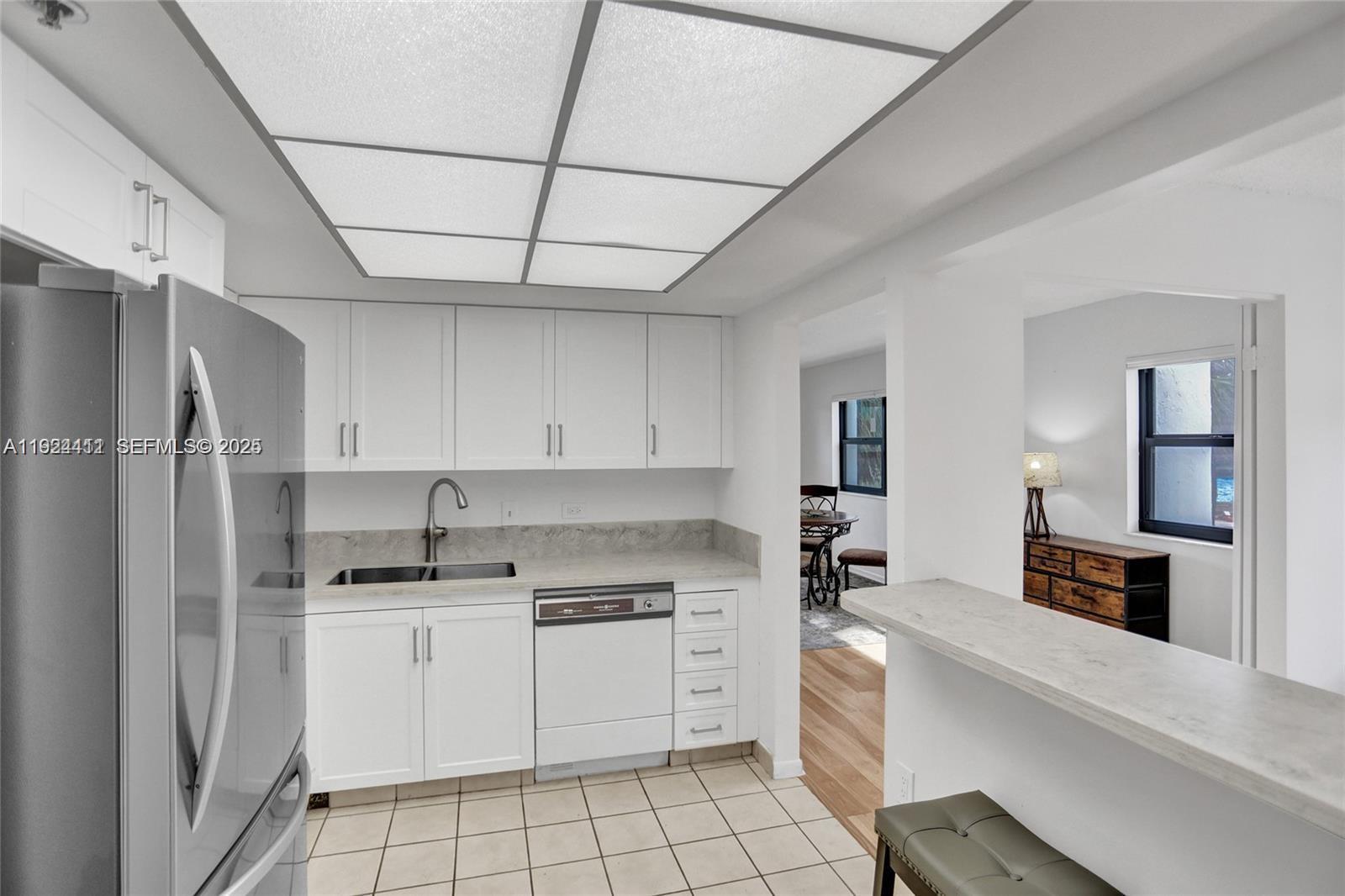 SUMMIT CONDO - Residential Lease