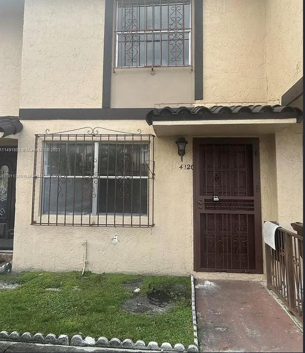 OASIS EN MANGO HILL CONDO - Residential Lease