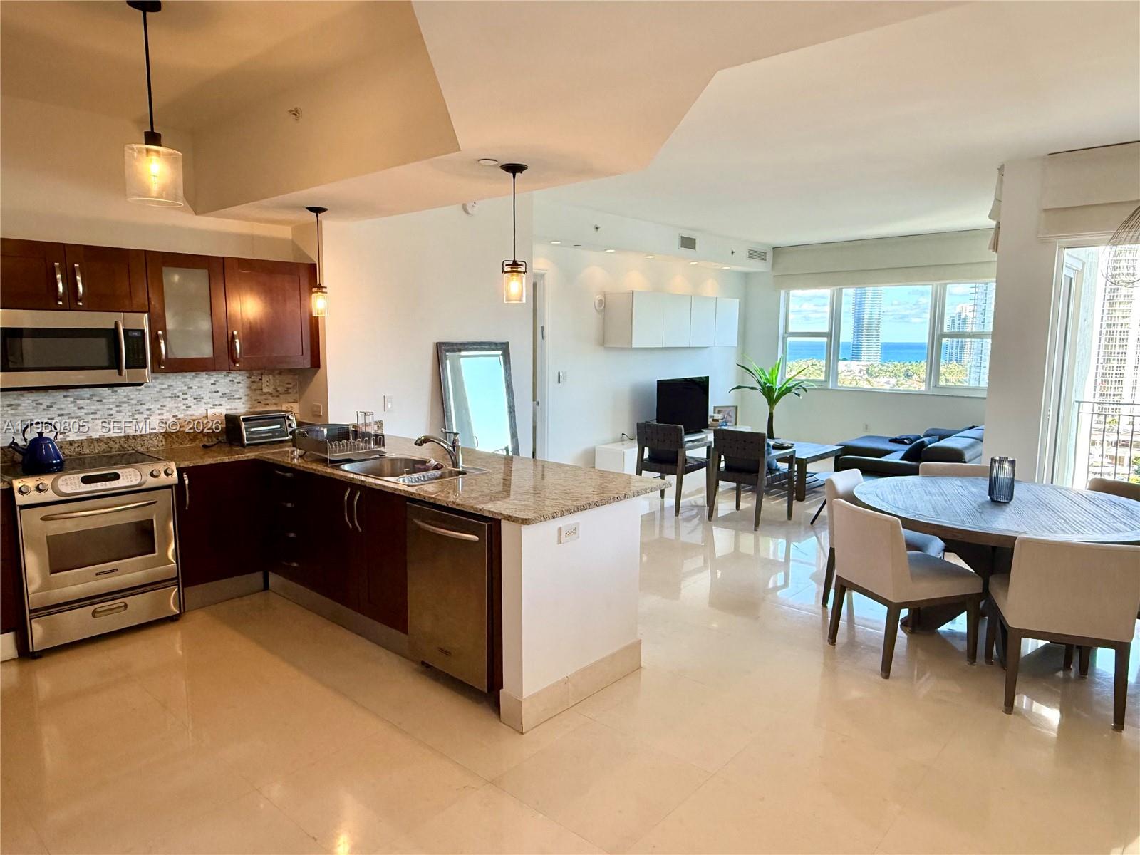 TURNBERRY VILLAGE SO TOWE - Residential