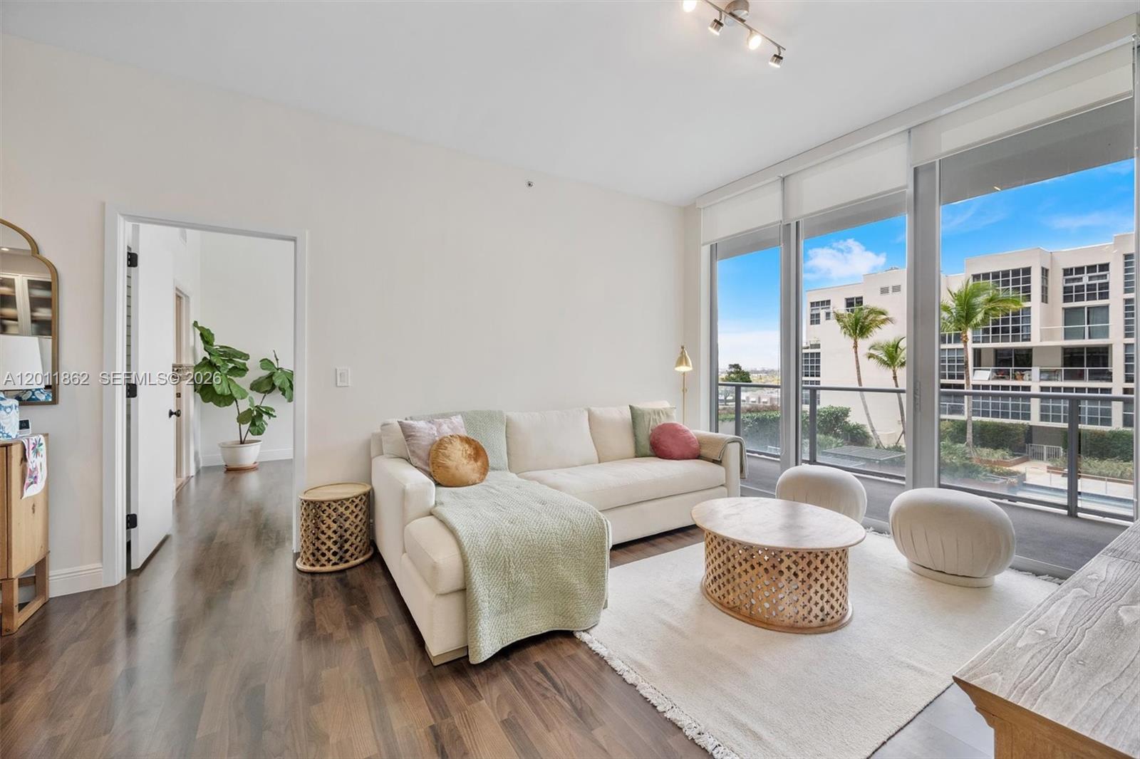 3470 E Coast Ave H0908