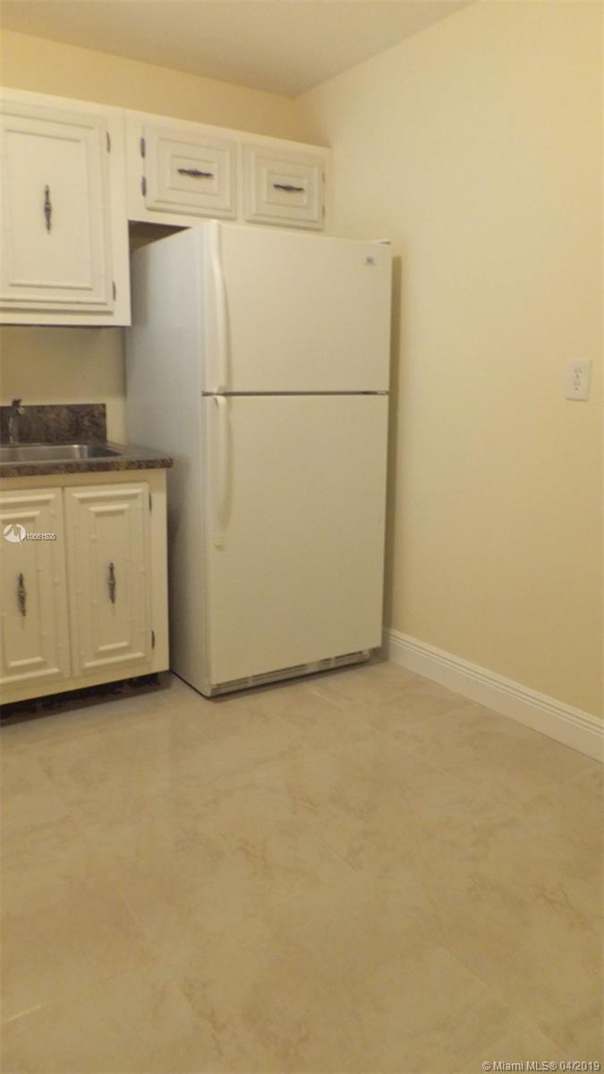 OCEANVIEW PARK CONDO - Residential Lease