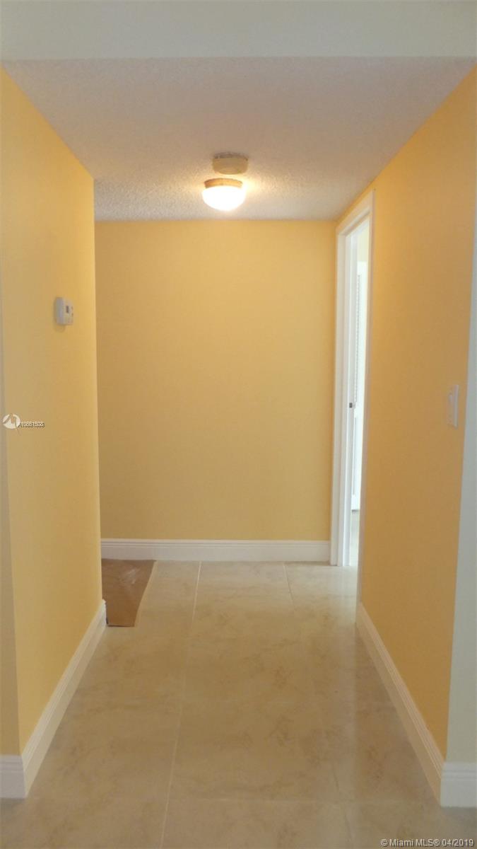 OCEANVIEW PARK CONDO - Residential Lease