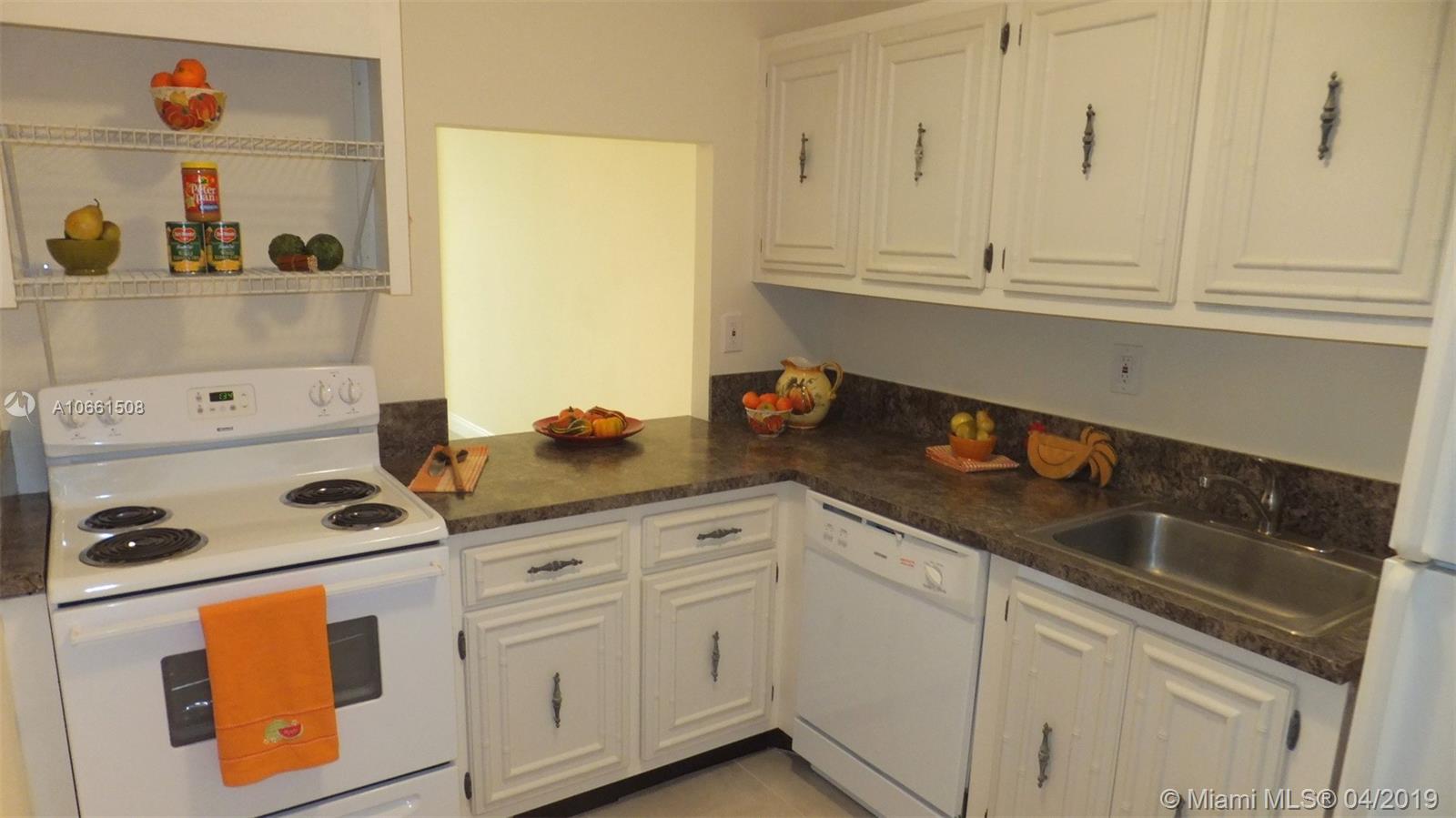 OCEANVIEW PARK CONDO - Residential Lease