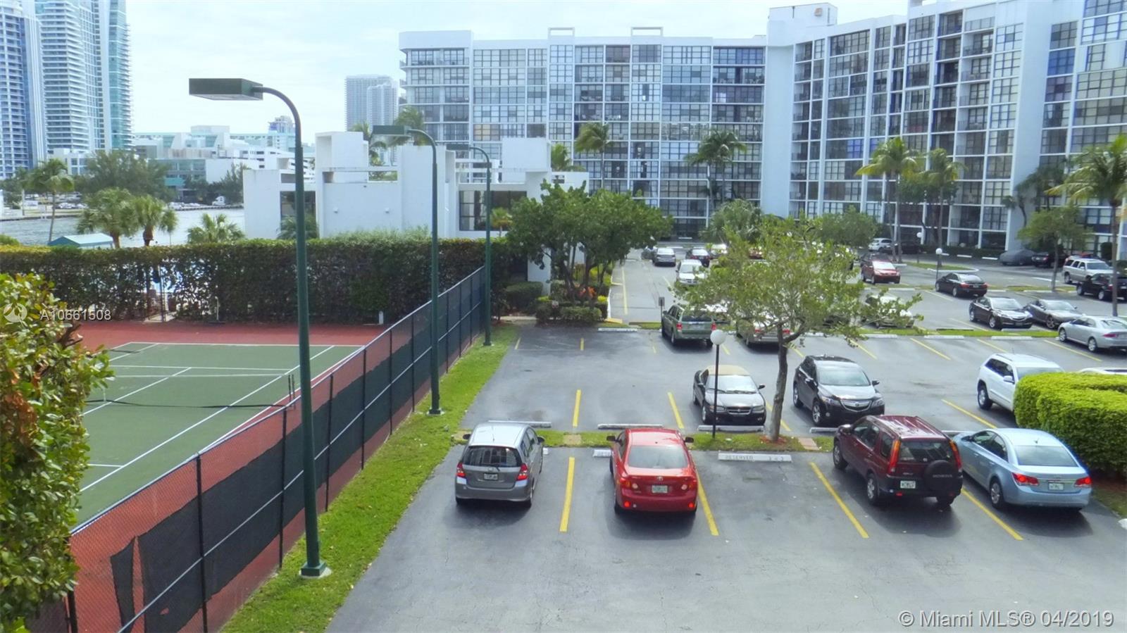 OCEANVIEW PARK CONDO - Residential Lease