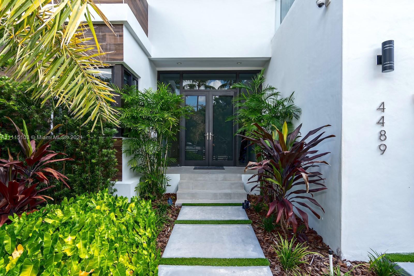 NAUTILUS EXTENSION 4TH - Residential