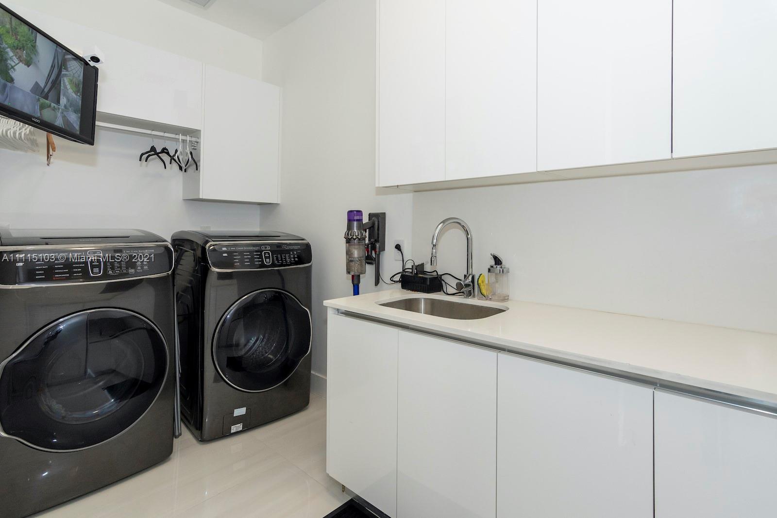 NAUTILUS EXTENSION 4TH - Residential