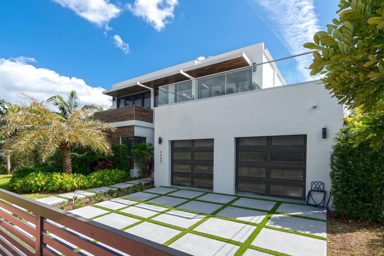 NAUTILUS EXTENSION 4TH - Residential