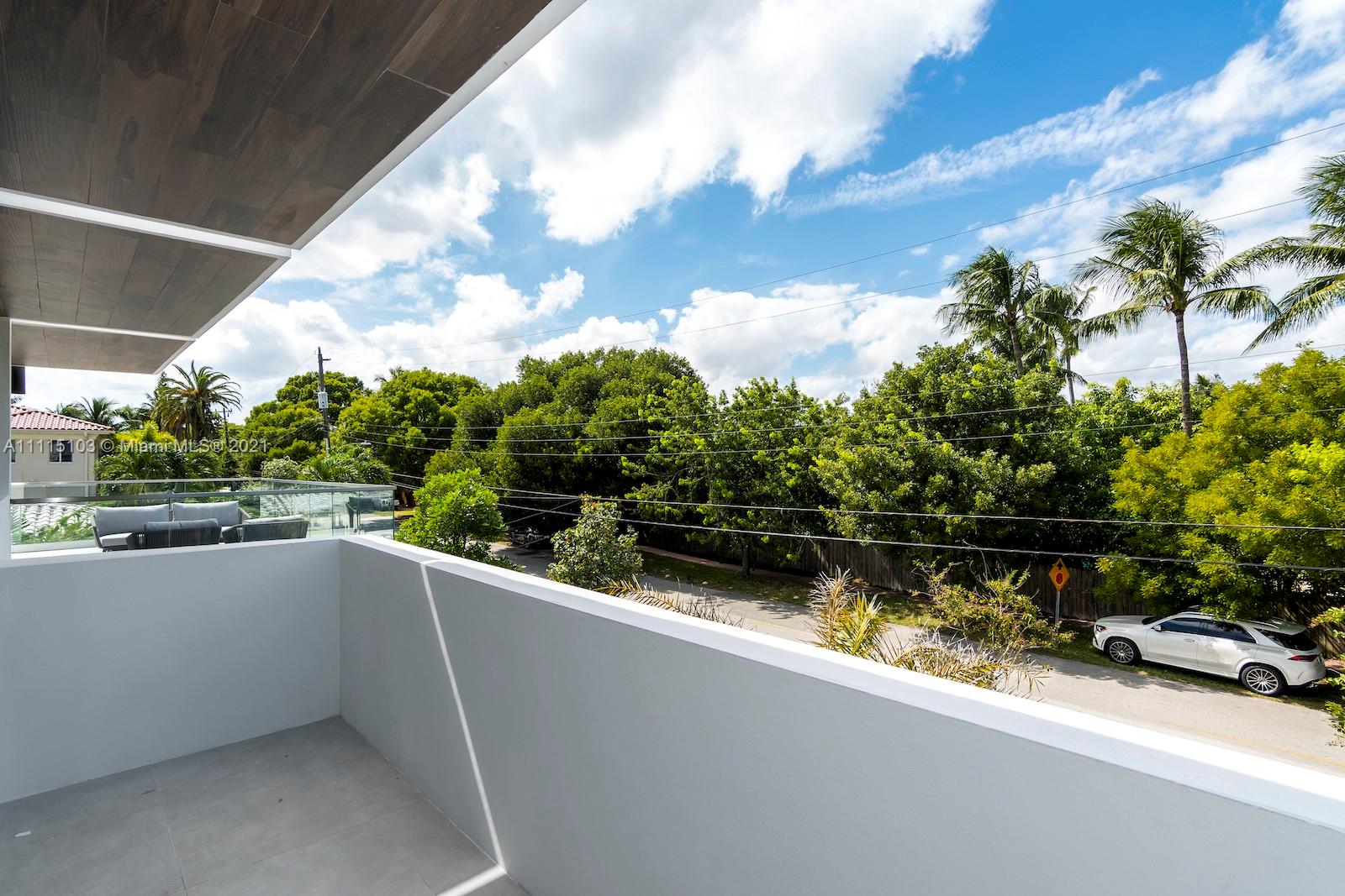 NAUTILUS EXTENSION 4TH - Residential