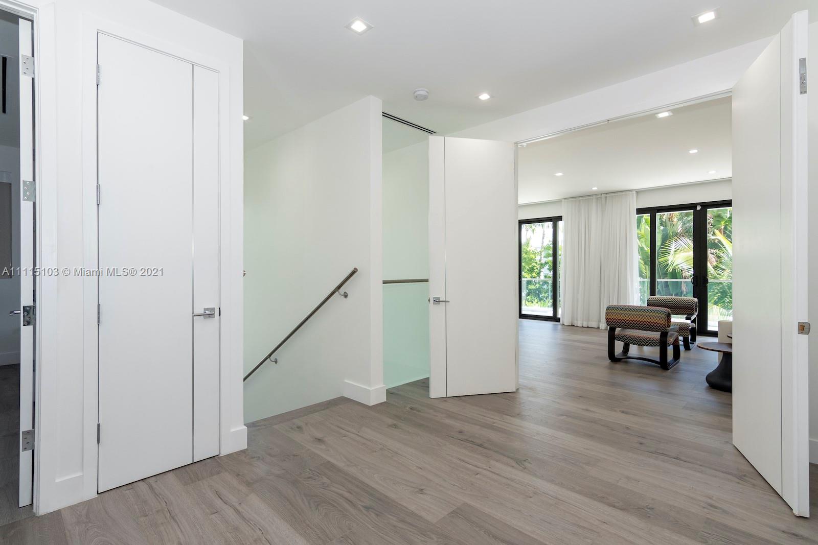 NAUTILUS EXTENSION 4TH - Residential