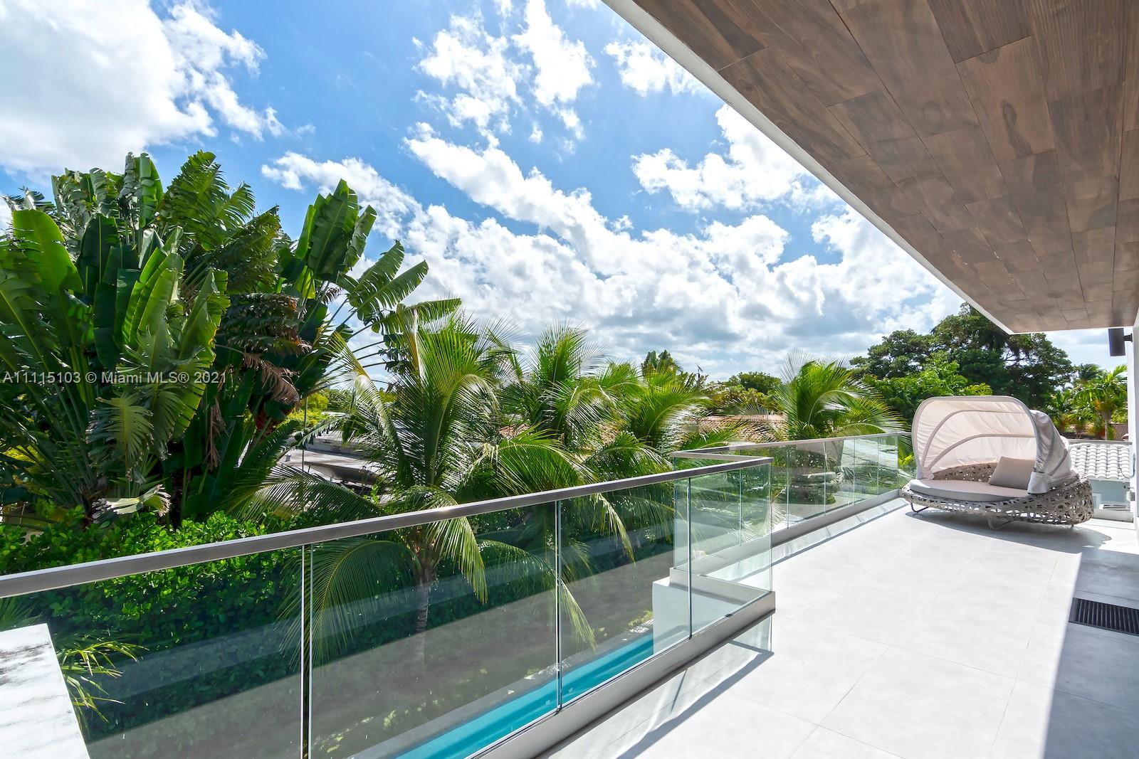 NAUTILUS EXTENSION 4TH - Residential