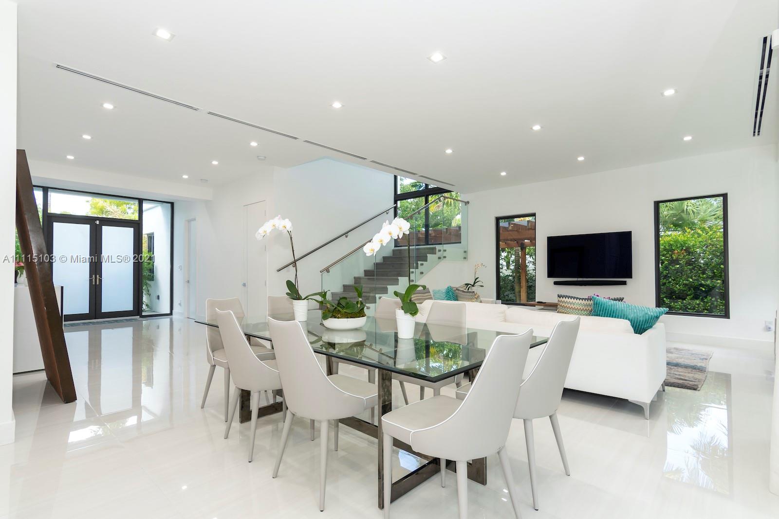 NAUTILUS EXTENSION 4TH - Residential