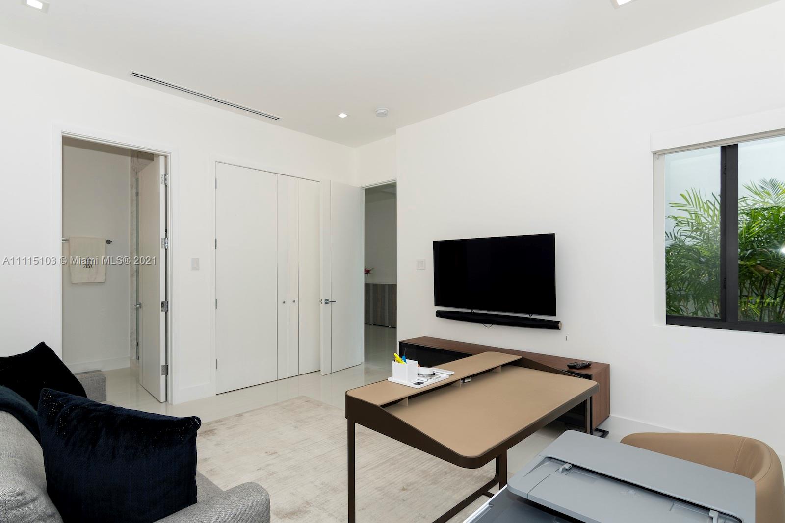 NAUTILUS EXTENSION 4TH - Residential