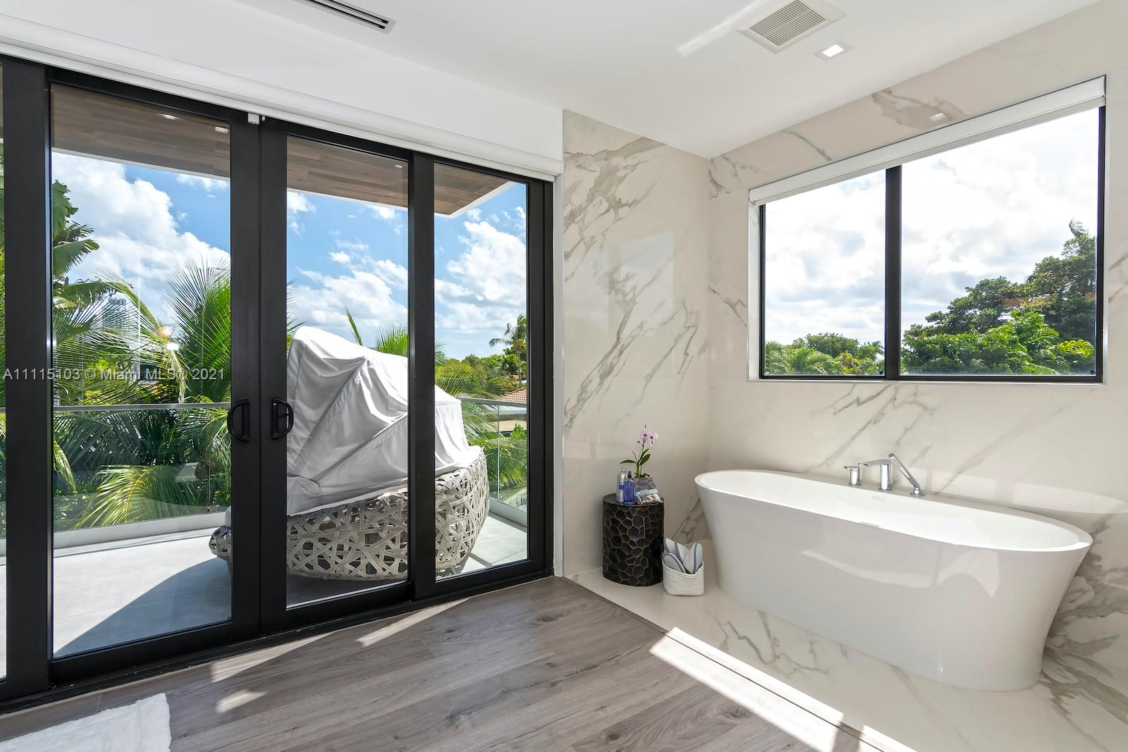 NAUTILUS EXTENSION 4TH - Residential