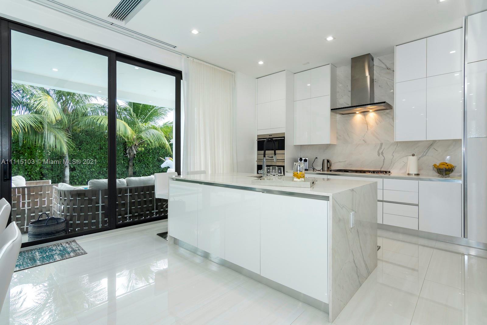 NAUTILUS EXTENSION 4TH - Residential