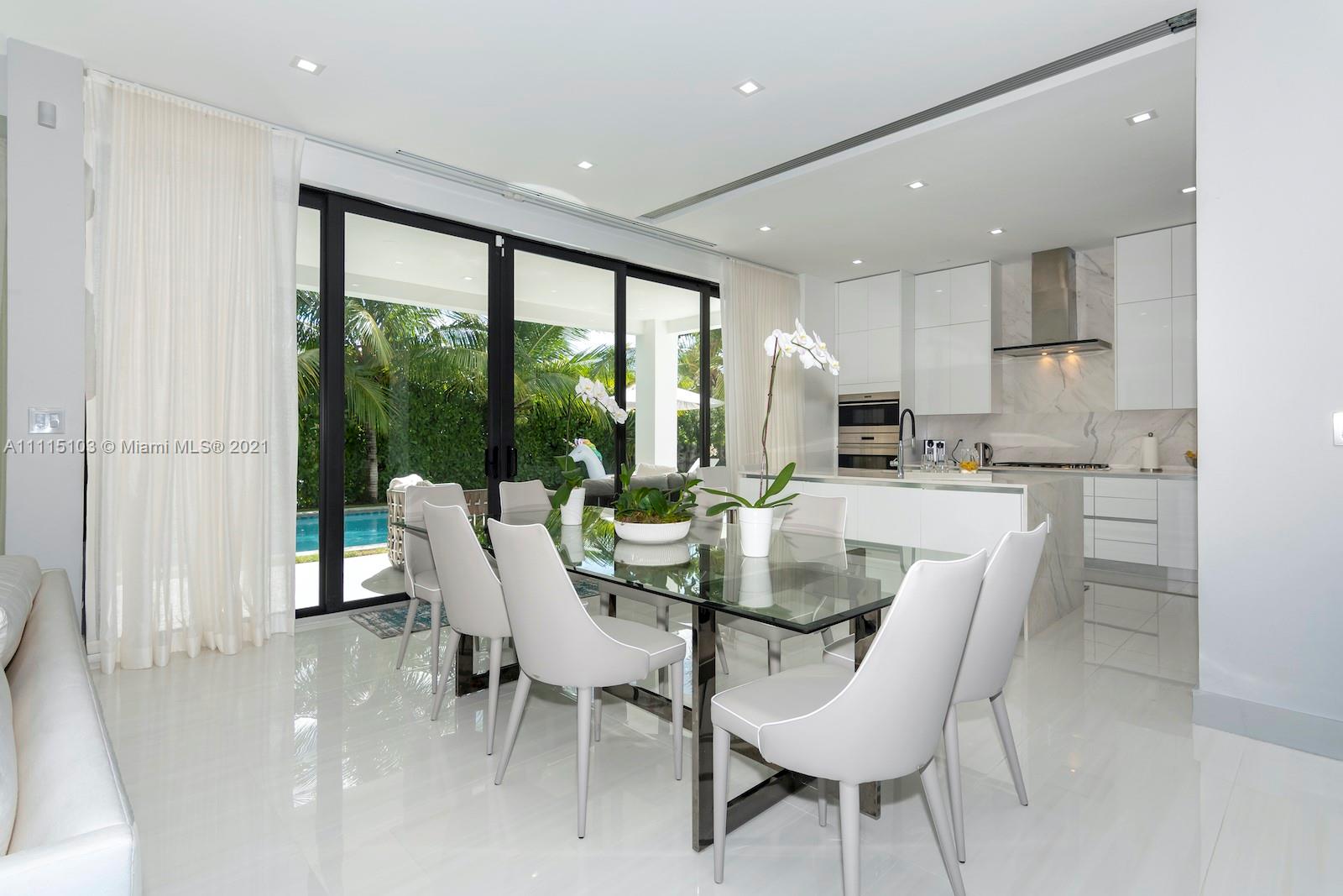 NAUTILUS EXTENSION 4TH - Residential