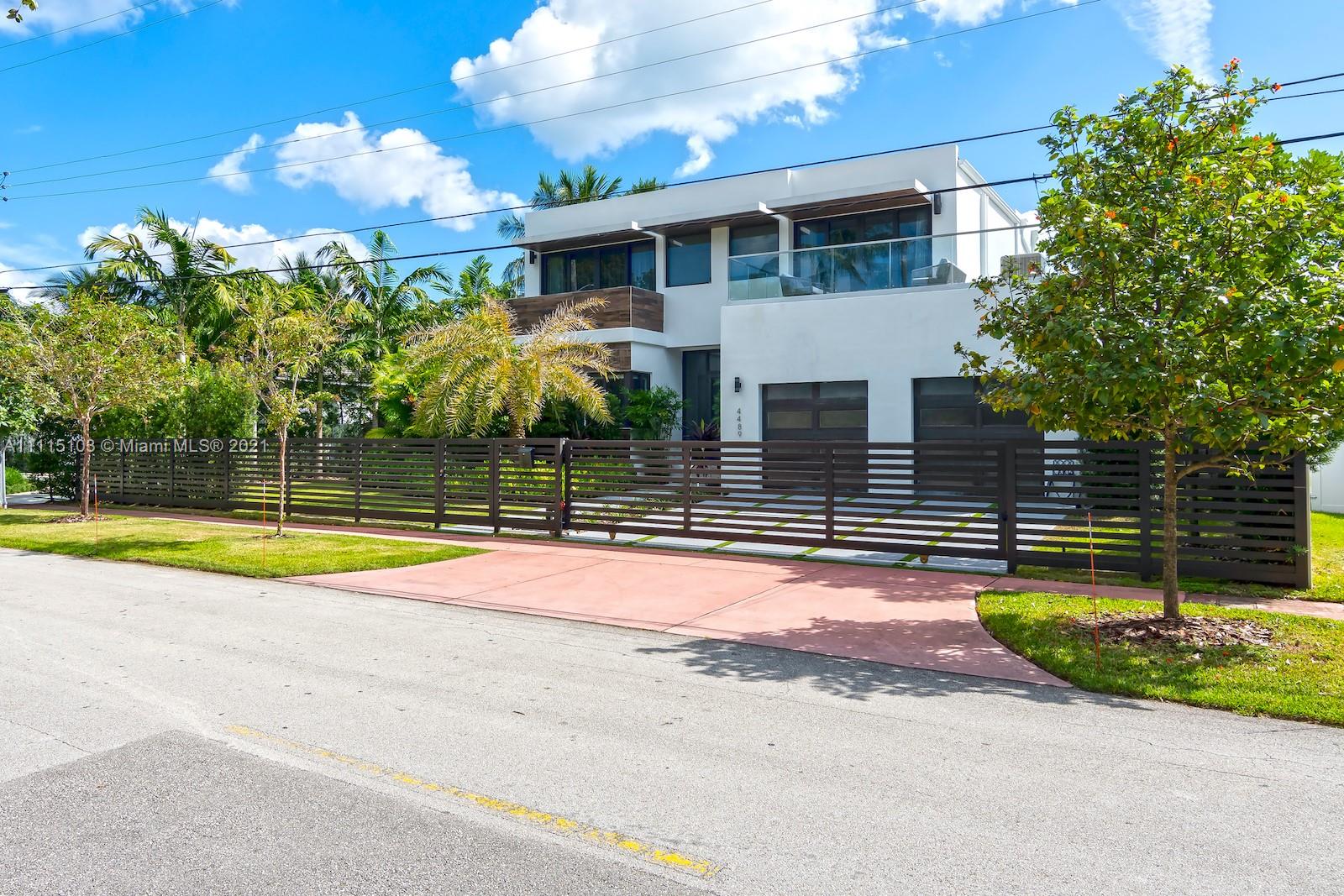 NAUTILUS EXTENSION 4TH - Residential