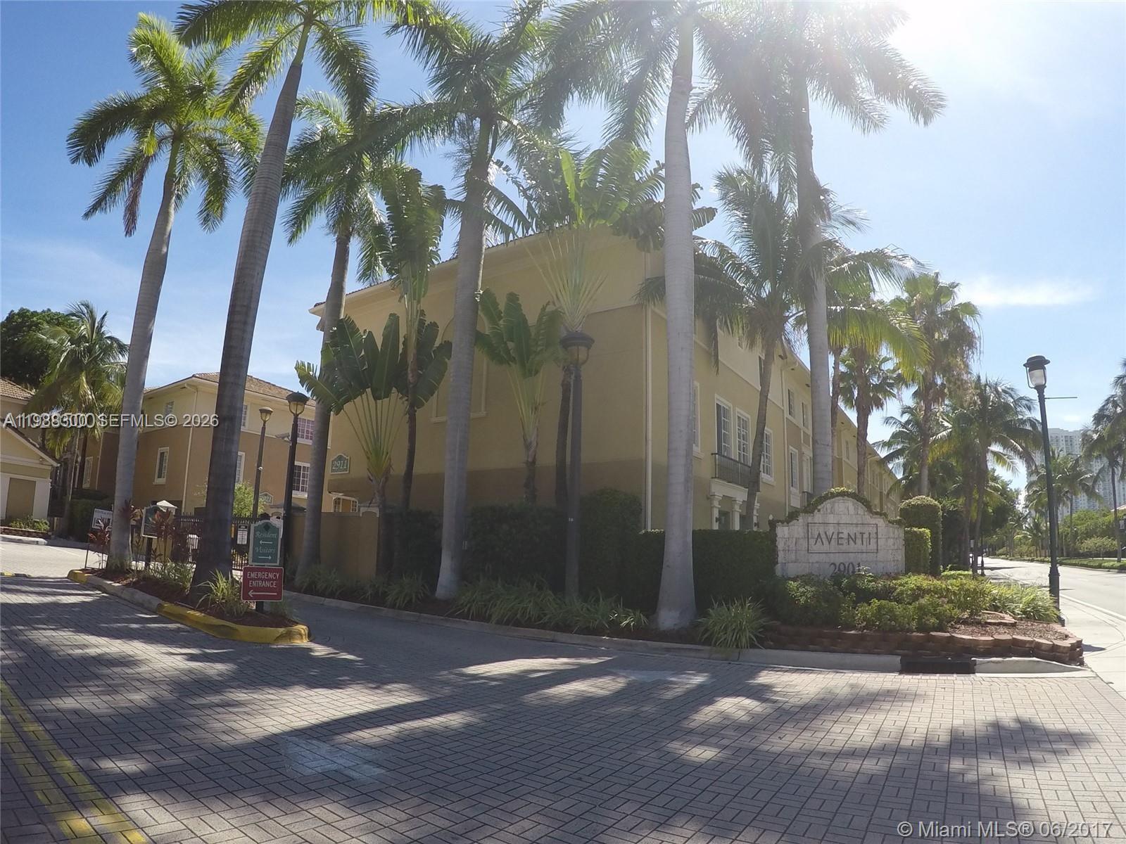 2921 NE 185th St 1202