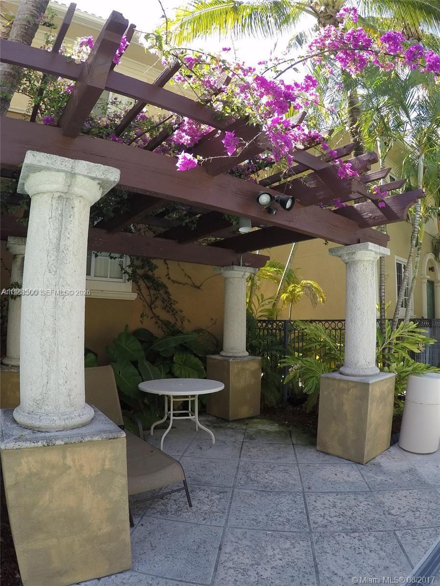 2921 NE 185th St 1202