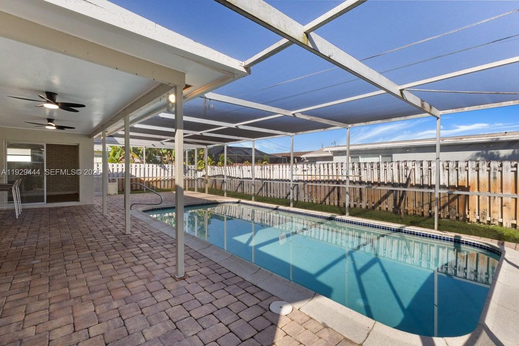 Photo of 11431 NW 29th St, Sunrise, FL 33323 (MLS # A11929444)