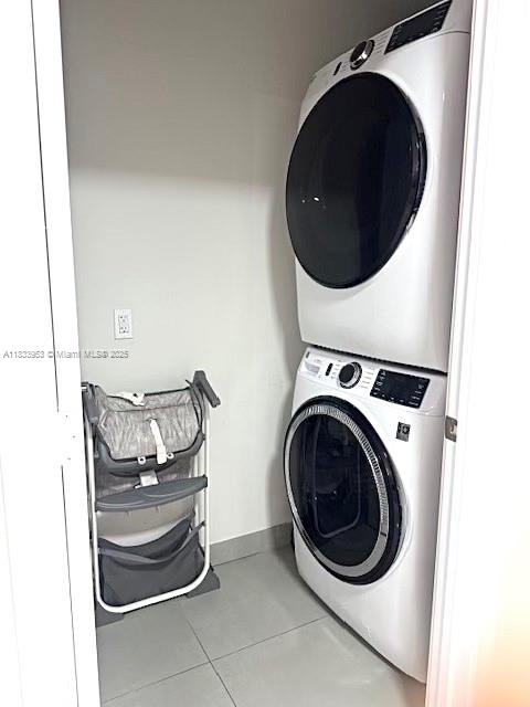 AVENTURA VILLAGE - Residential