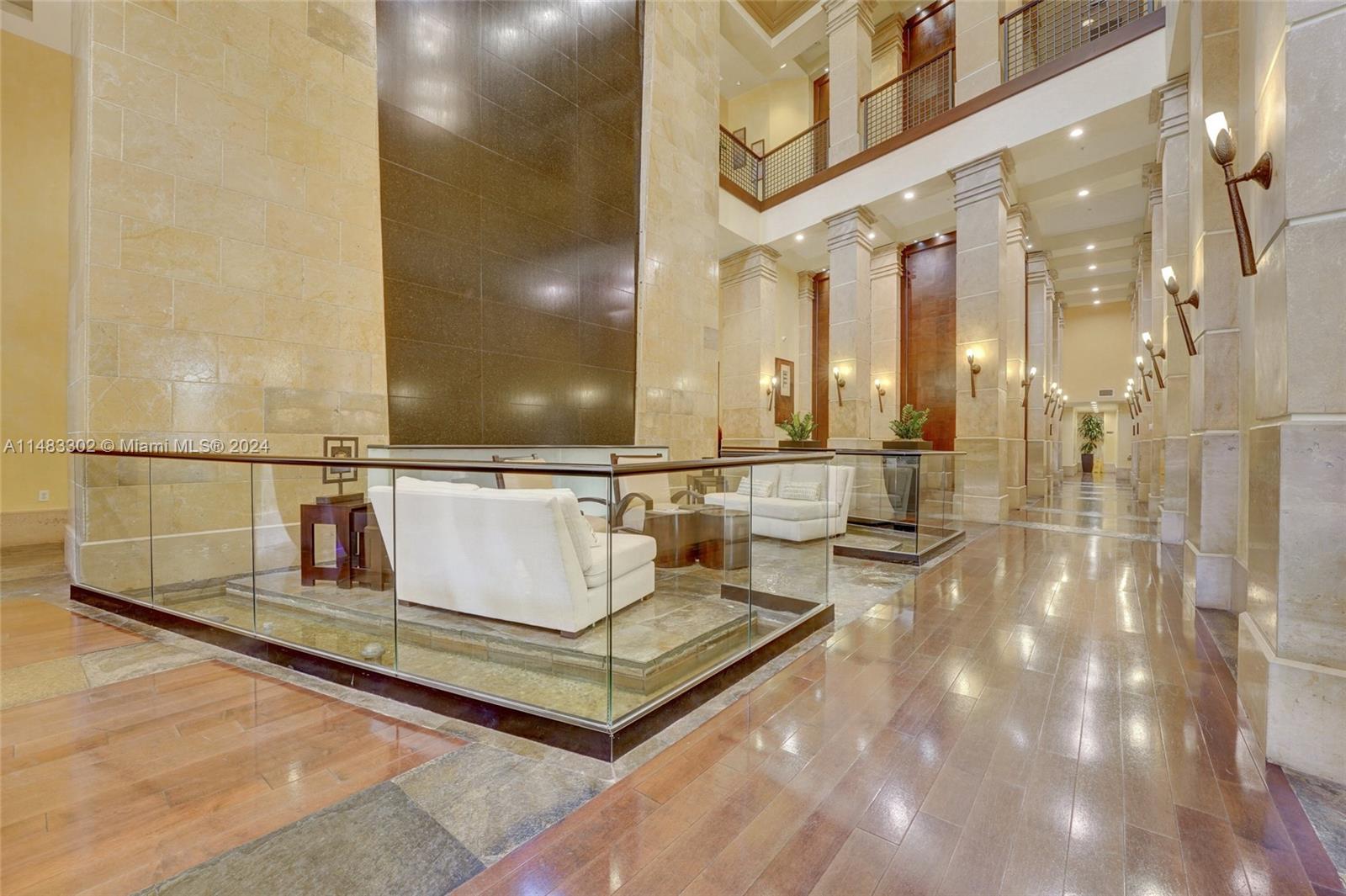 SAYAN CONDO - Residential