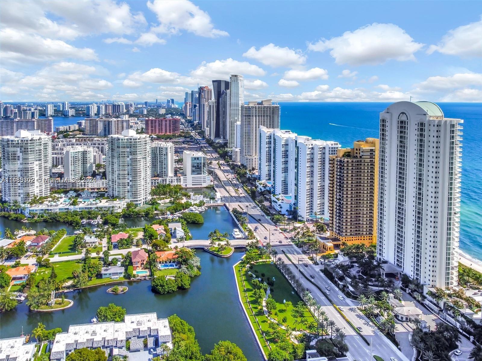 SAYAN CONDO - Residential