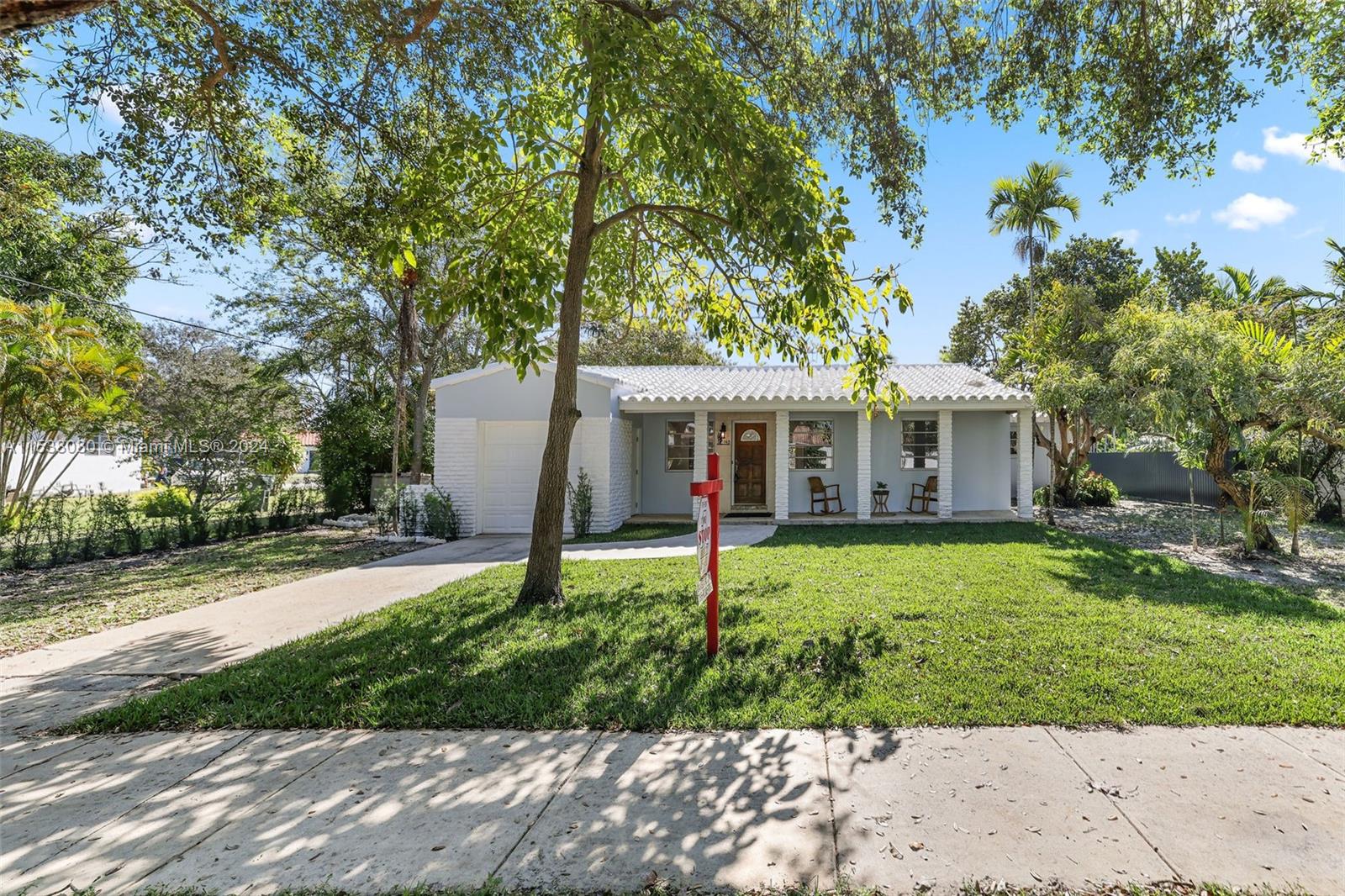 COUNTRY CLUB ESTATES SEC - Residential Lease