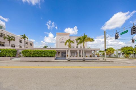2001 Polk St Hollywood FL 33020