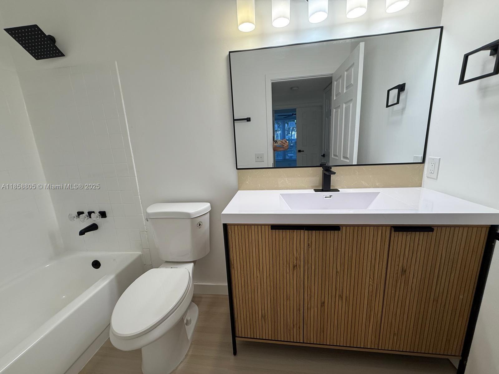 BOYNTON LANDINGS CONDO - Residential Lease