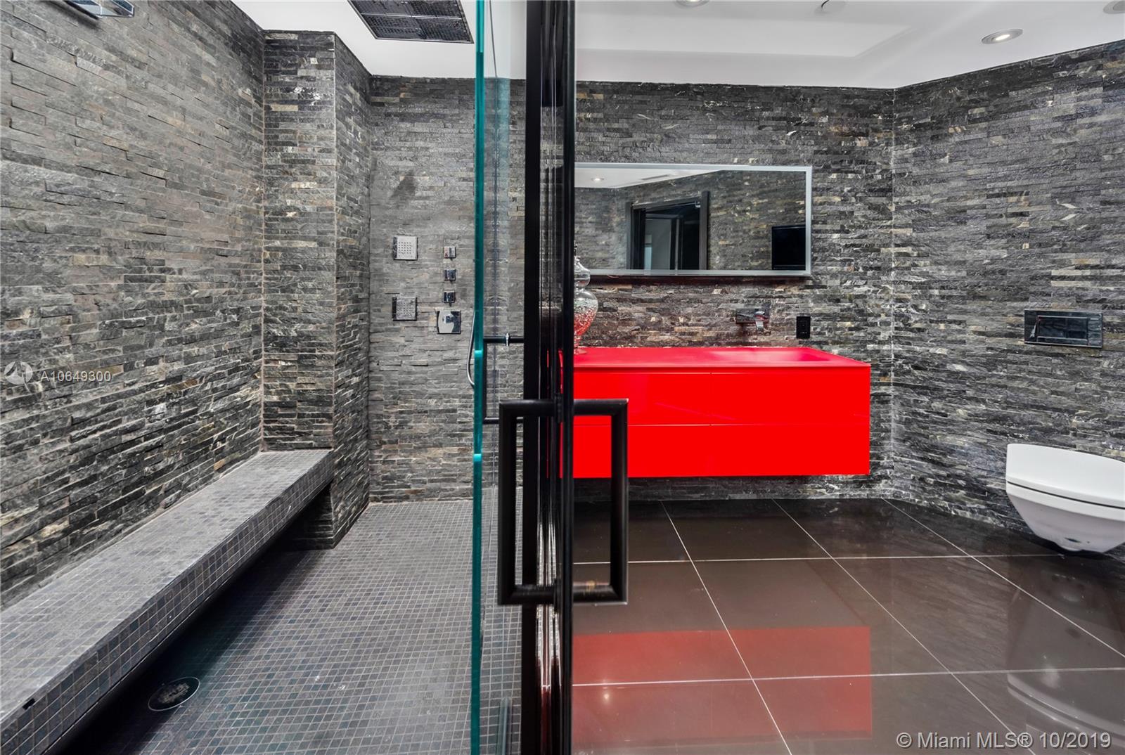 BLUE DIAMOND CONDO - Residential