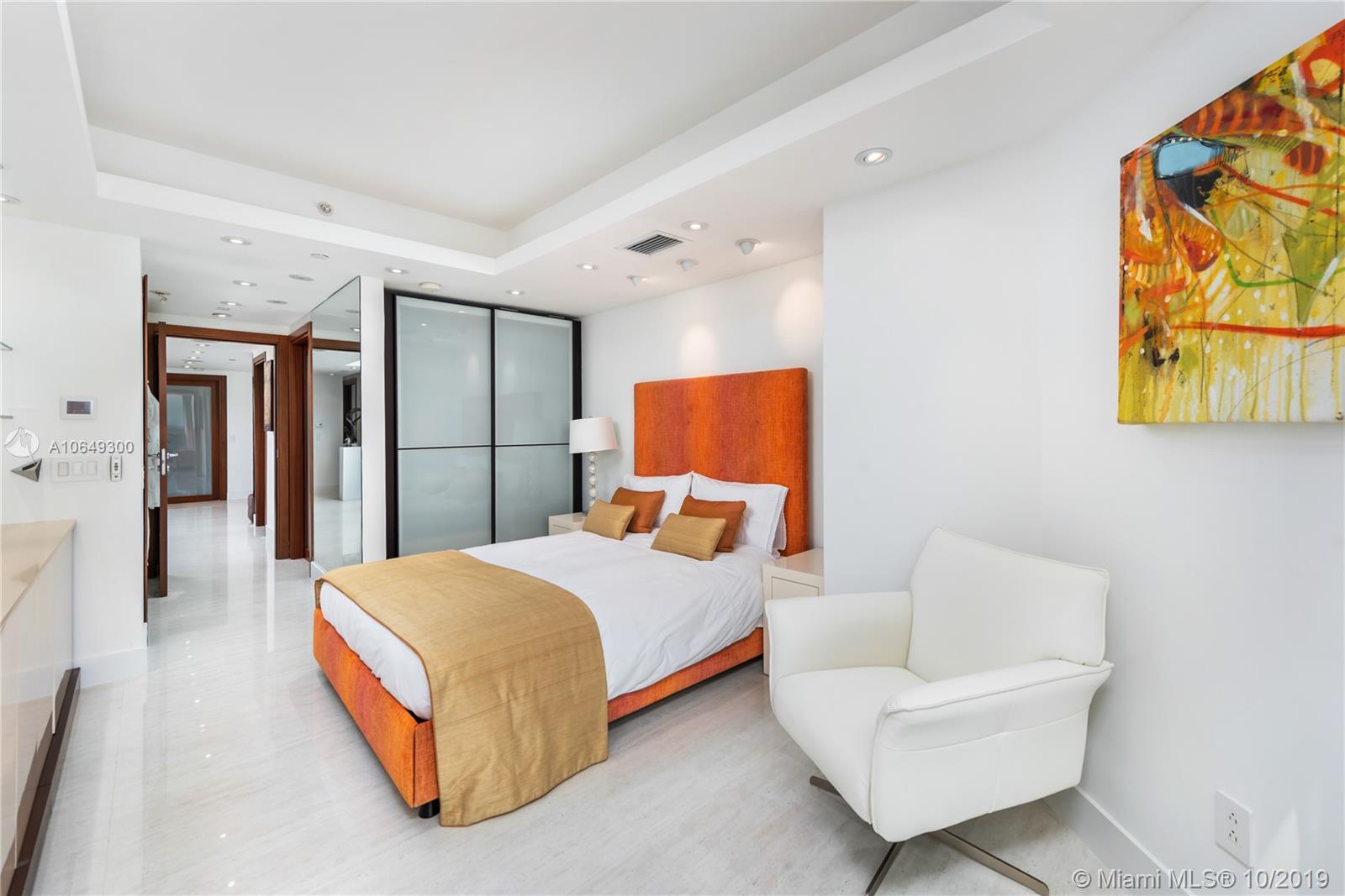 BLUE DIAMOND CONDO - Residential