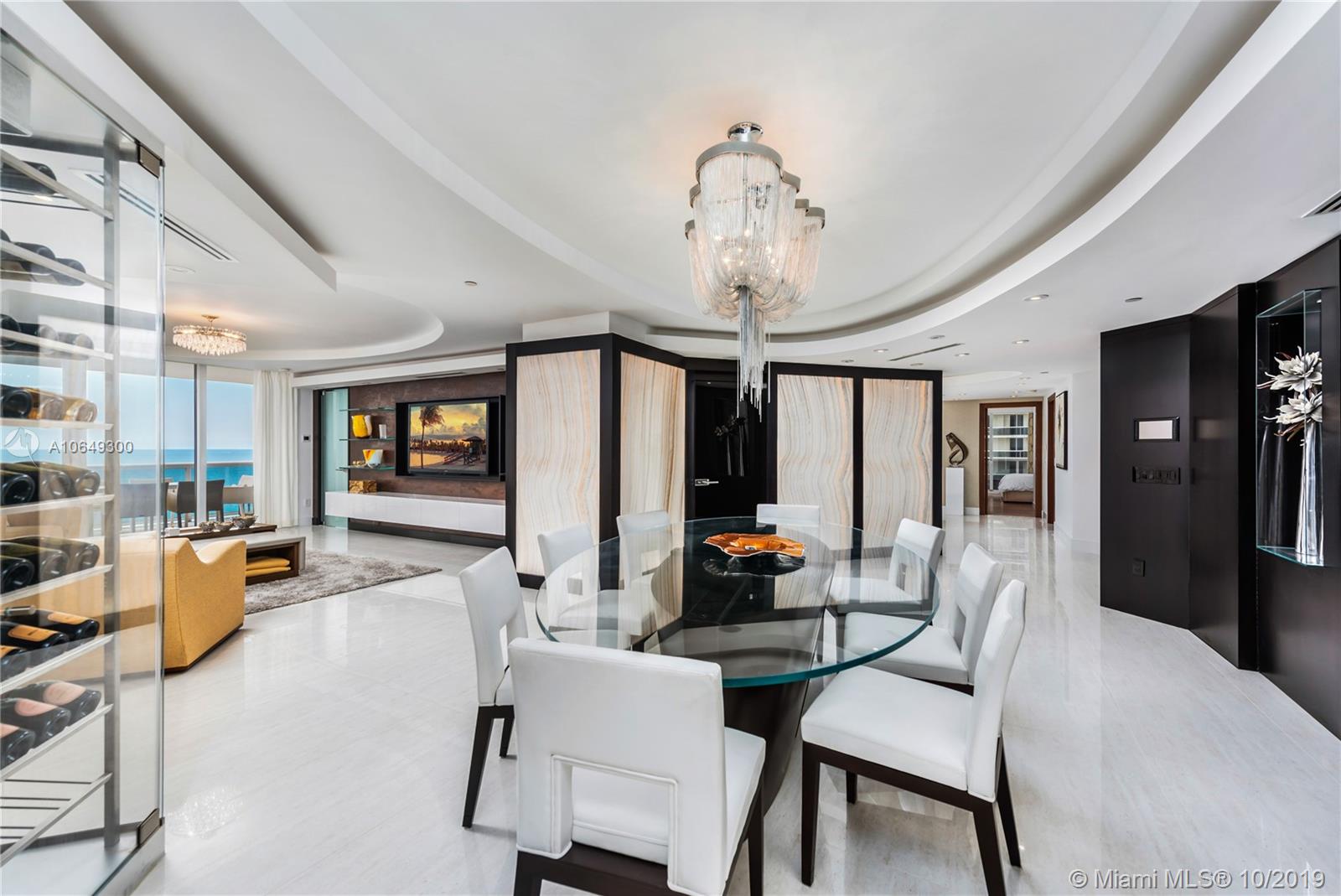 BLUE DIAMOND CONDO - Residential