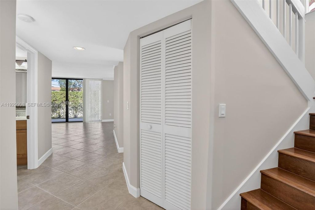 Photo of 11541 Terra Bella Blvd #25, Plantation, FL 33325 (MLS # A11929008)