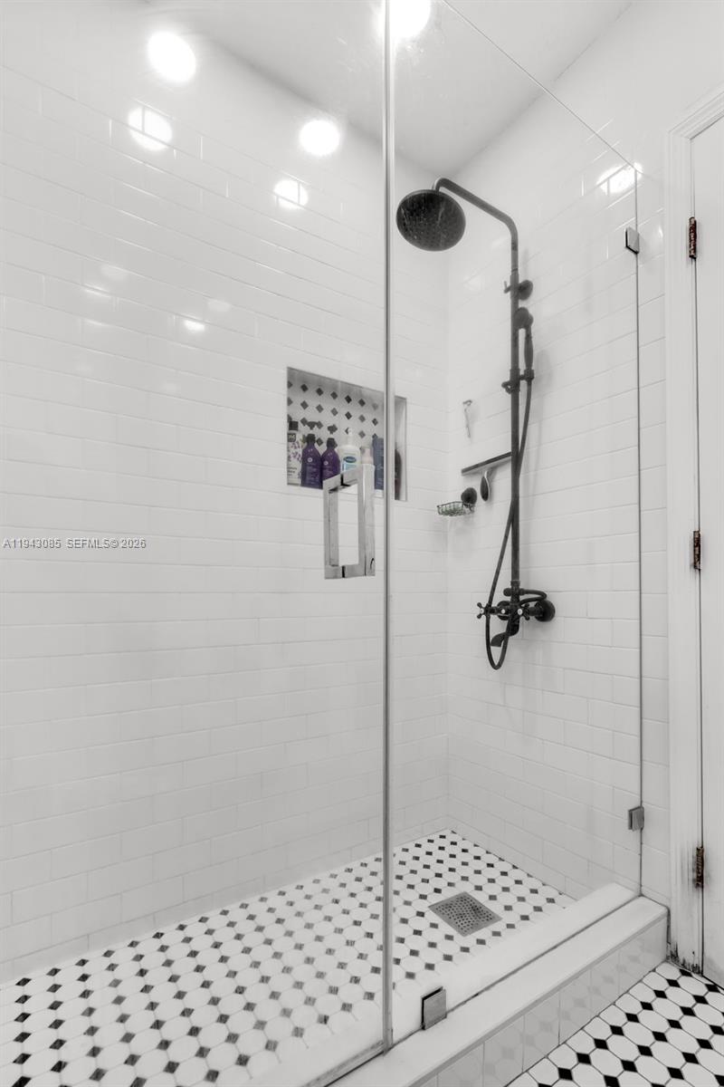 CORAL NOOK - Residential