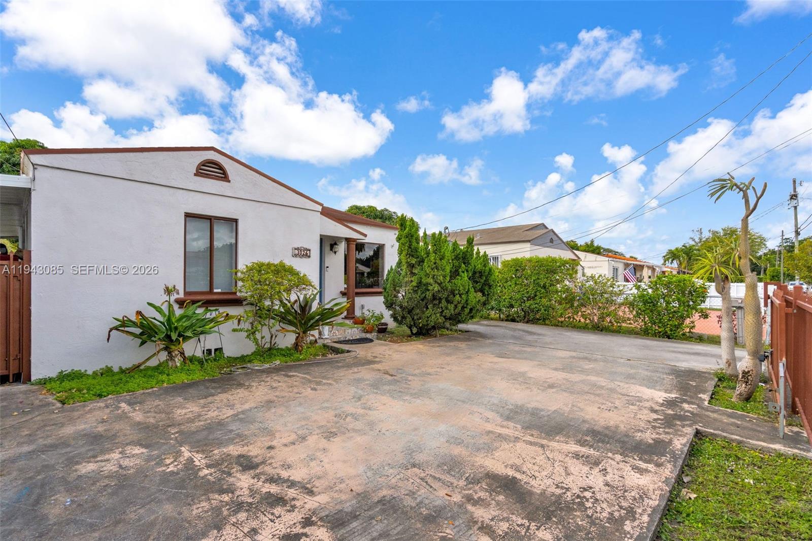 CORAL NOOK - Residential