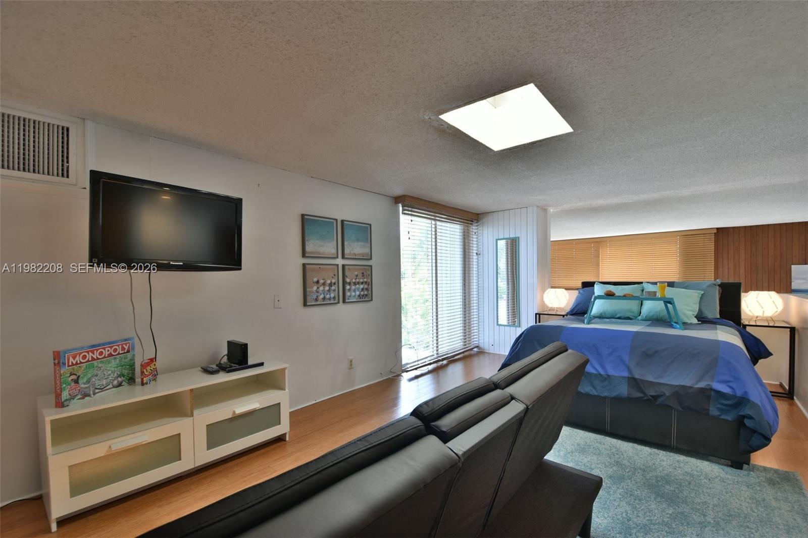 DANIA BEACH - Residential Lease