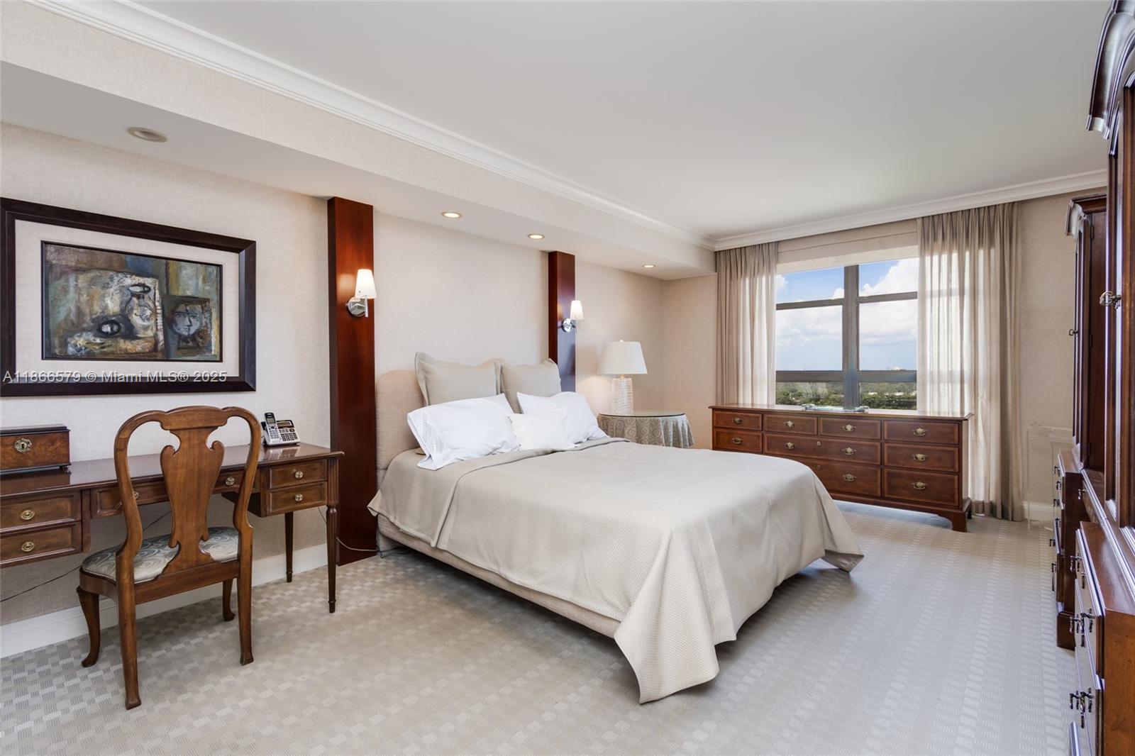 THE TOWERS OF QUAYSIDE CO - Residential