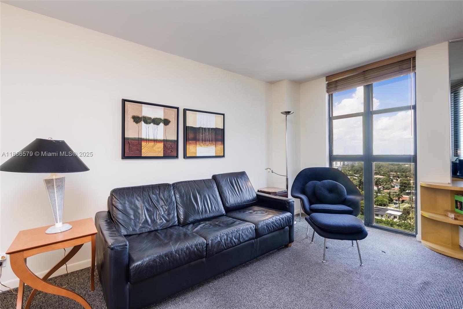 THE TOWERS OF QUAYSIDE CO - Residential