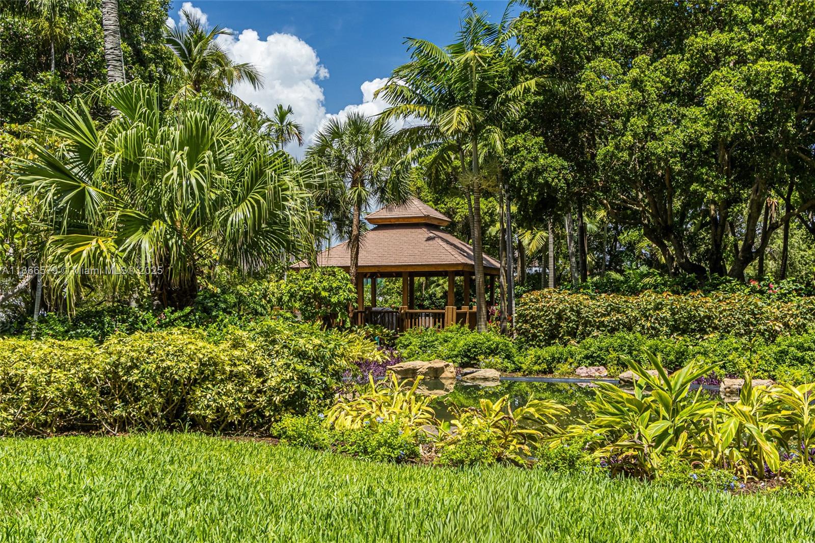 THE TOWERS OF QUAYSIDE CO - Residential