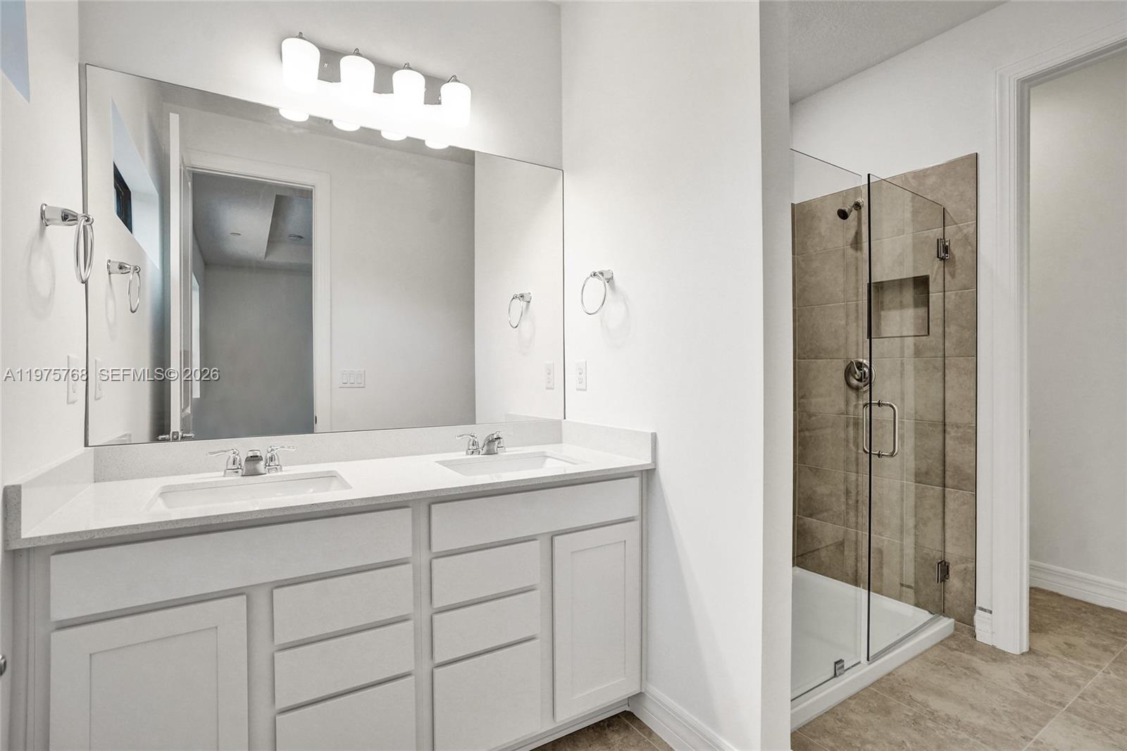 AMERICAN EXPRESS TRACT - Residential Lease