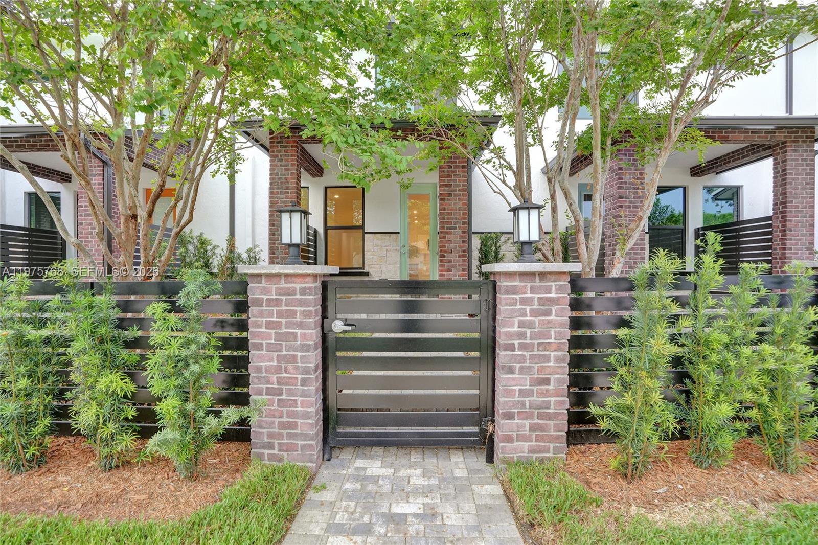 AMERICAN EXPRESS TRACT - Residential Lease