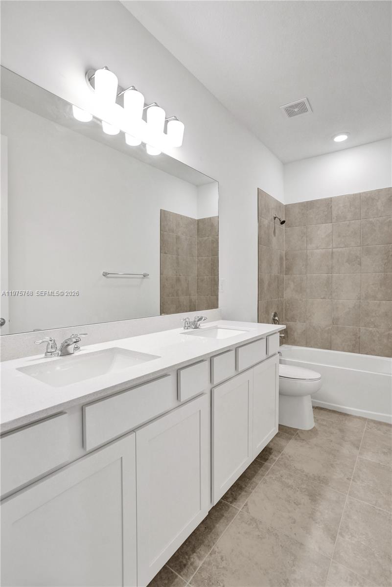 AMERICAN EXPRESS TRACT - Residential Lease